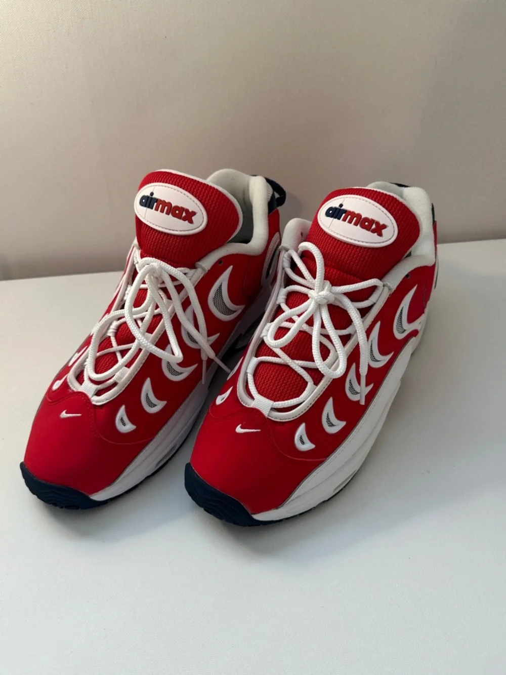 NEW - MENS - AIR METAL MAX SNEAKERS IN UNIVERSITY RED - RETIRED